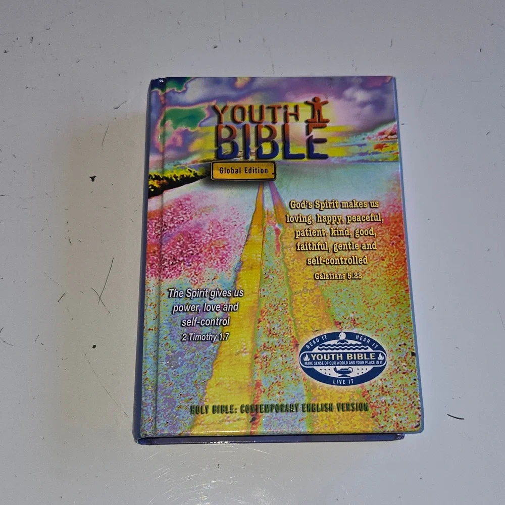 Youth Bible Global Edition Contemporary English Version CEV Hardcover Bible Aliv